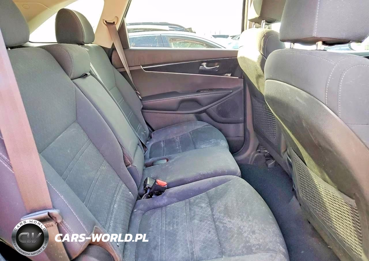 2018 Kia Sorento Lx VIN:5XYPG4A38JG344438 - 11