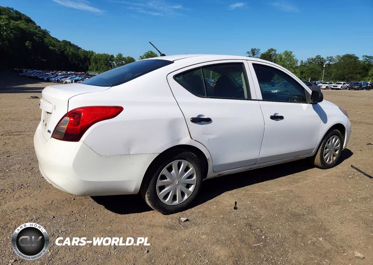 2014 Nissan Versa 1.6 S VIN:3N1CN7AP4EL857132 - 3