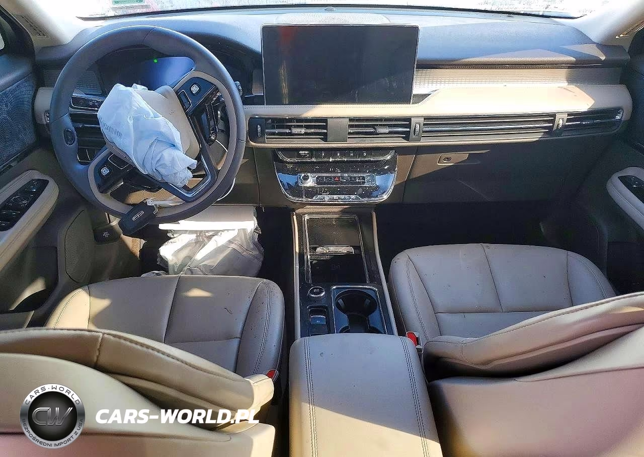 2023 Lincoln Corsair VIN:5LMCJ1CA0PUL04512 - 8