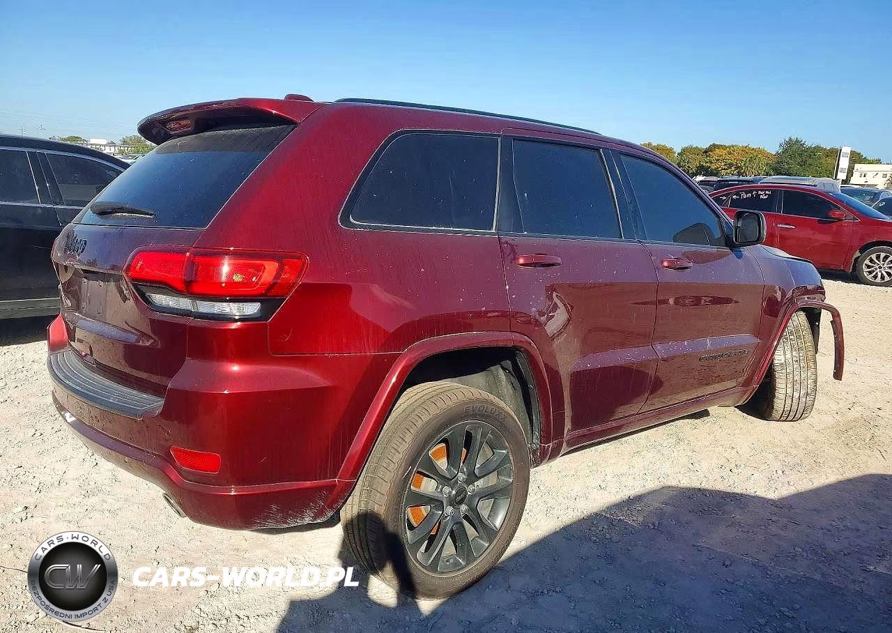 2020 Jeep Grand Cherokee Laredo VIN:1C4RJEAG0LC245235 - 3