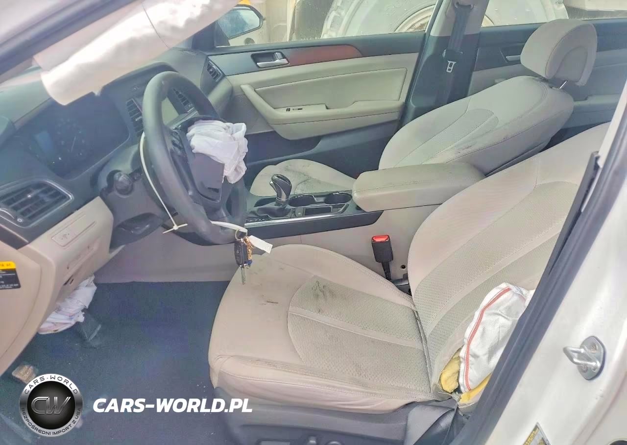 2017 Hyundai Sonata Sport VIN:5NPE34AF8HH535017 - 7