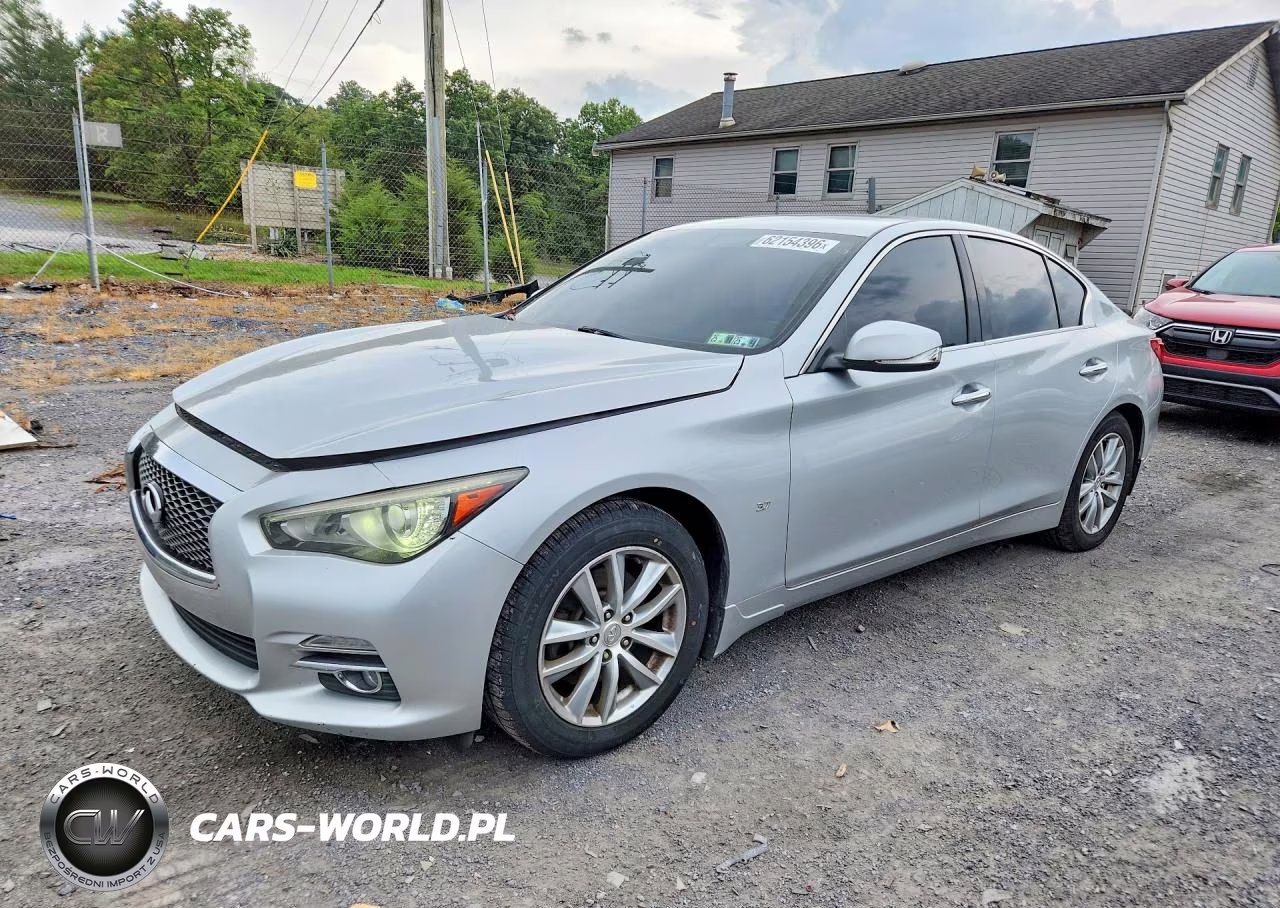 2015 Infiniti Q50 Premium