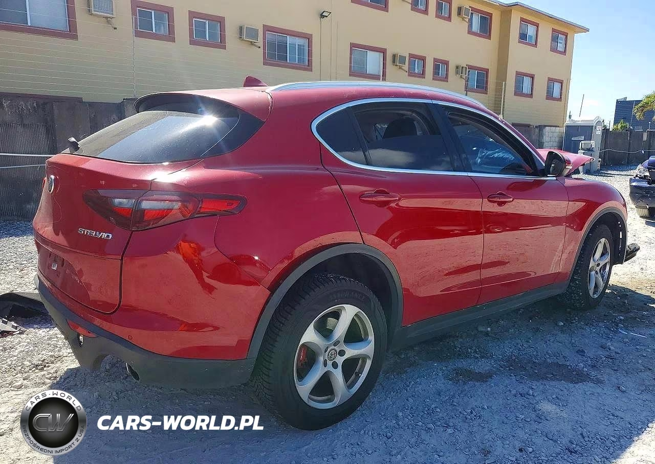 2018 Alfa Romeo Stelvio VIN:ZASFAKAN3J7B81138 - 3