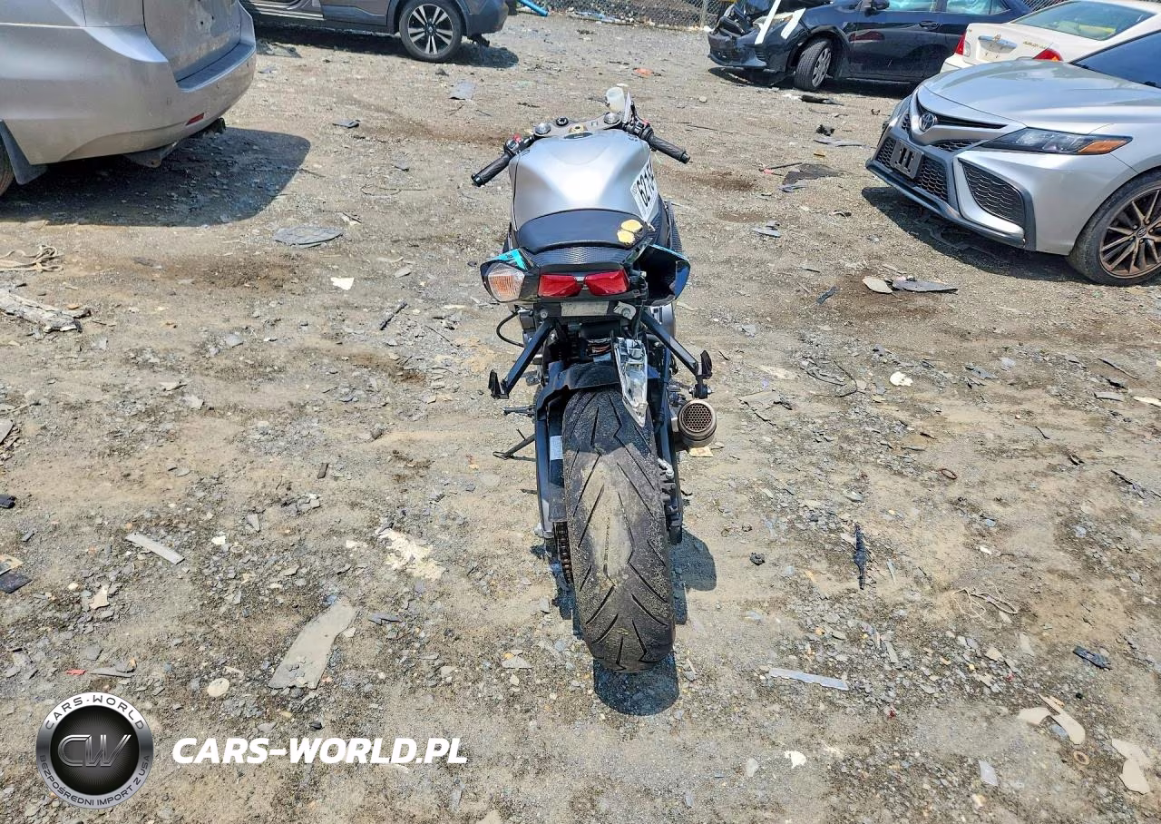 2026 Suzuki Gsx-R750 VIN:JS1GR7MA4T7100284 - 4