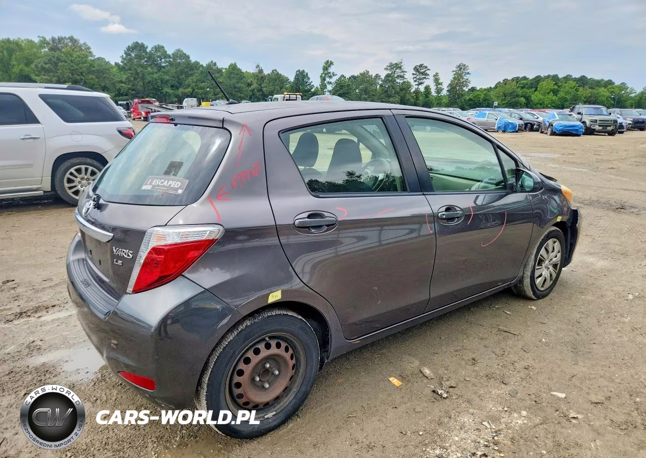 2012 Toyota Yaris 5-Door Le VIN:JTDKTUD30CD538142 - 3