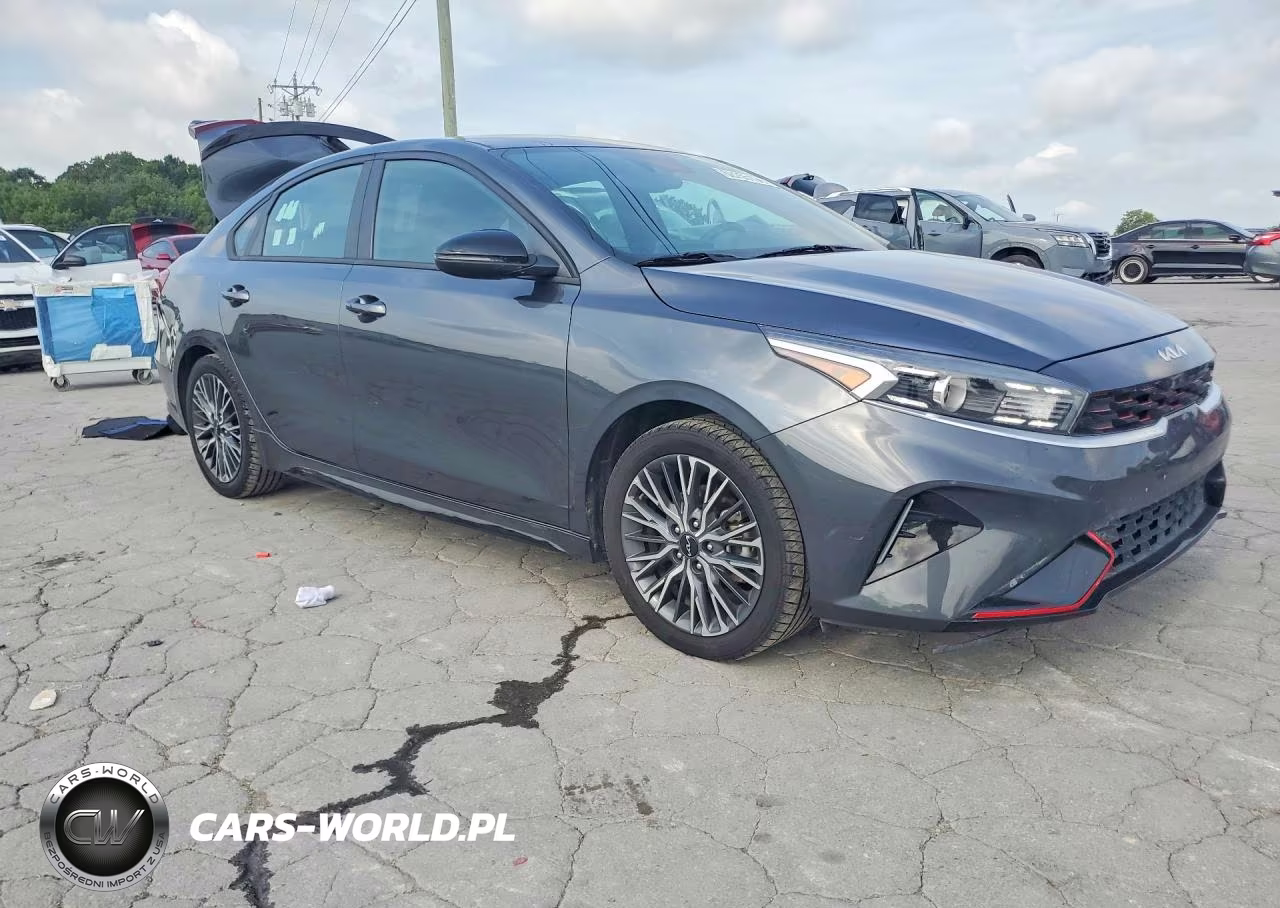 2023 Kia Forte Gt Line VIN:3KPF54AD2PE568904 - 4