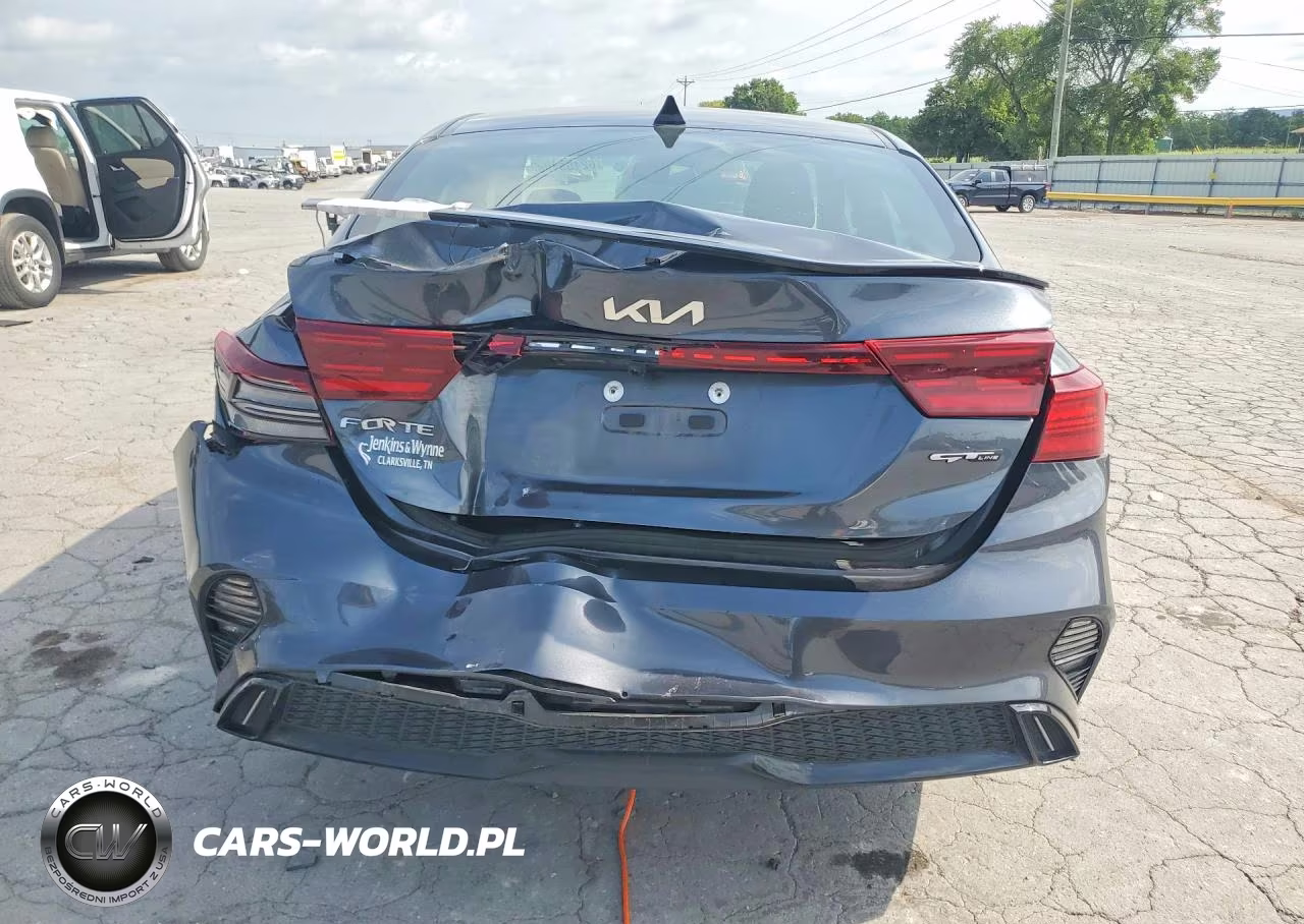 2023 Kia Forte Gt Line VIN:3KPF54AD2PE568904 - 6