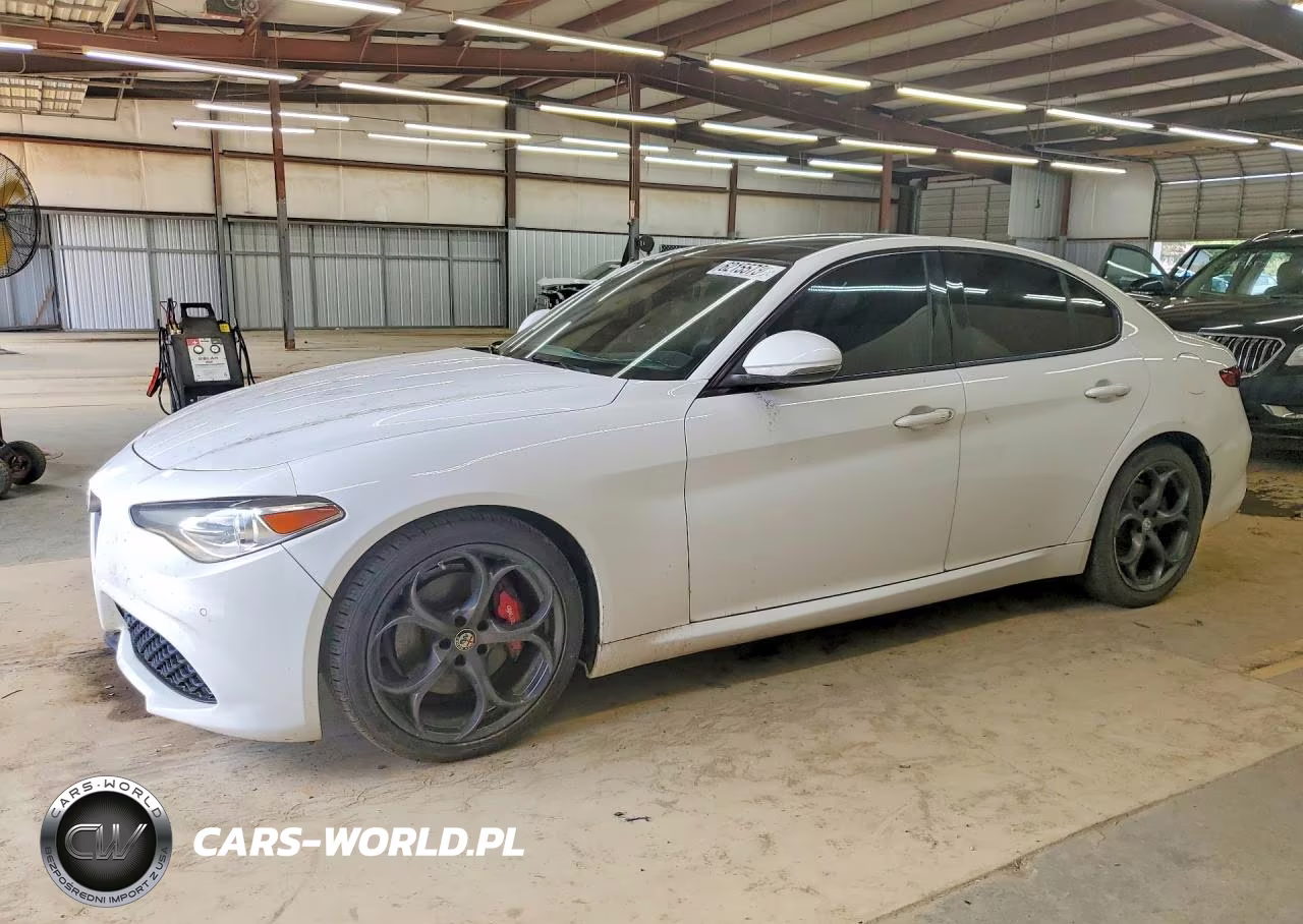 2017 Alfa Romeo Giulia Ti