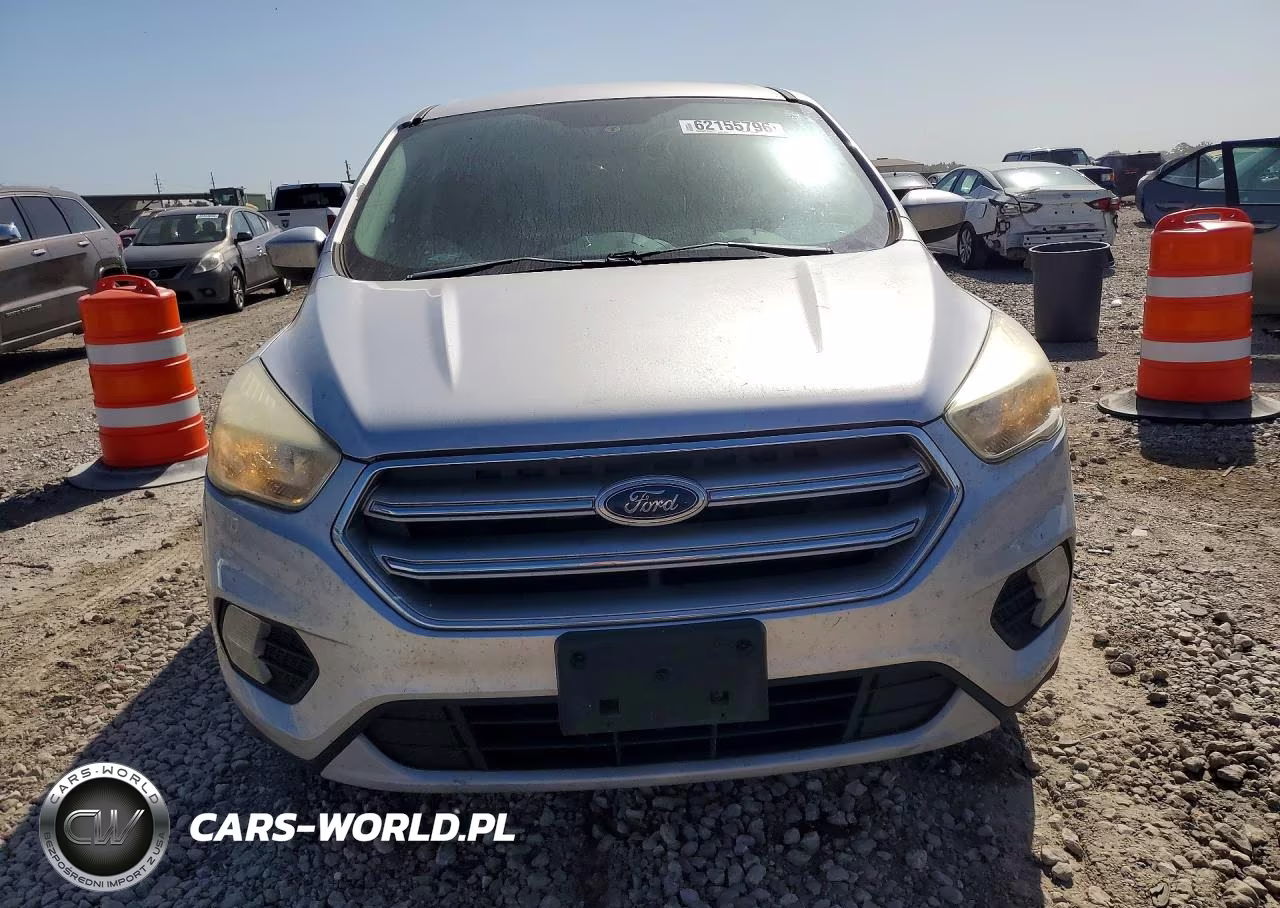2017 Ford Escape Se VIN:1FMCU0G95HUE34632 - 5