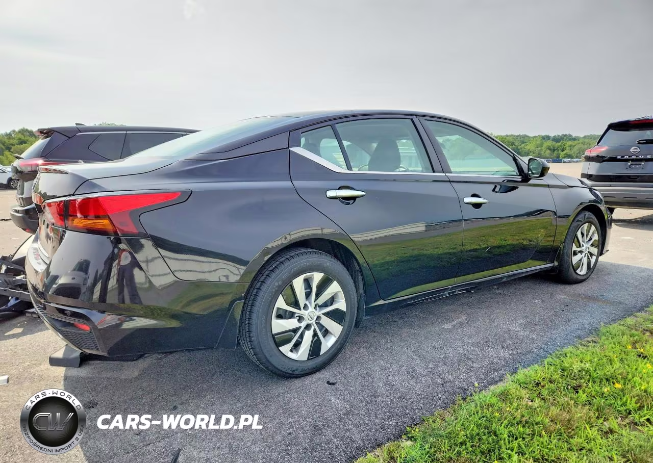 2023 Nissan Altima S VIN:1N4BL4BV4PN364117 - 3