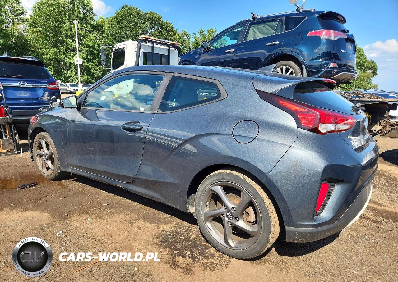 2020 Hyundai Veloster 2.0L VIN:KMHTG6AF6LU026464 - 2