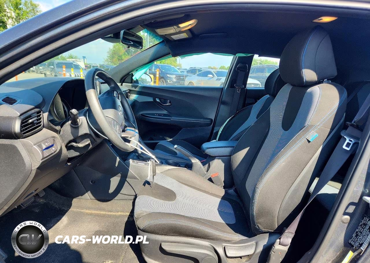 2020 Hyundai Veloster 2.0L VIN:KMHTG6AF6LU026464 - 7