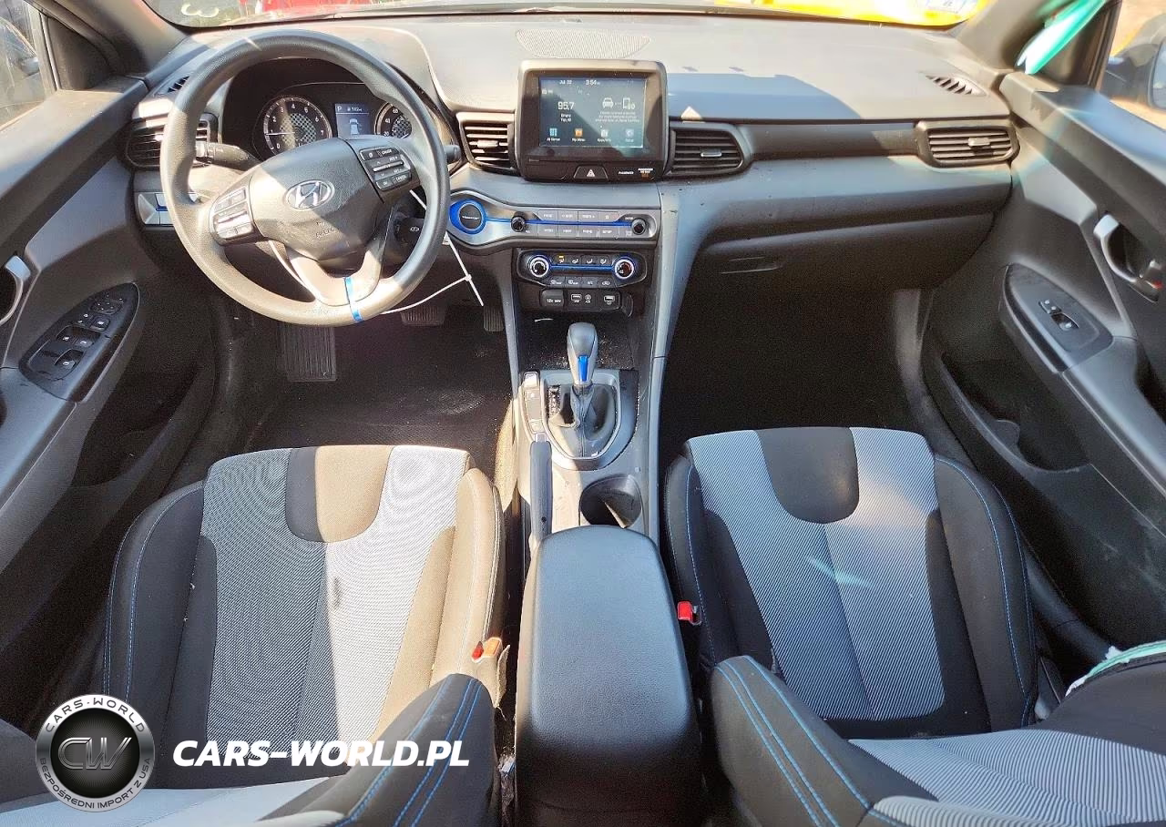 2020 Hyundai Veloster 2.0L VIN:KMHTG6AF6LU026464 - 8