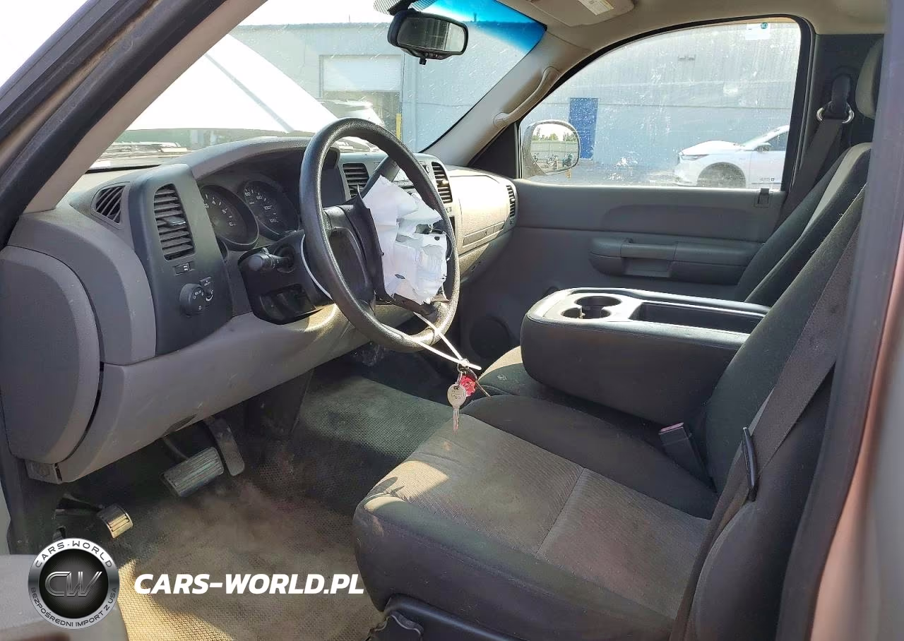 2008 Chevrolet Silverado C1500 VIN:1GCEC14X28Z313715 - 7