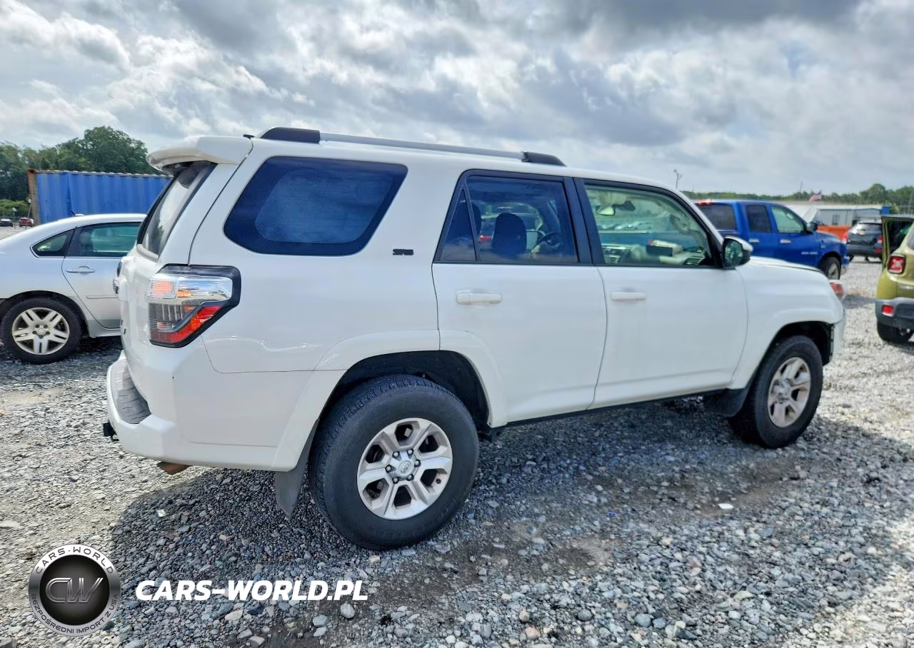 2023 Toyota 4Runner Sr5 VIN:JTEEU5JR1P5304676 - 3