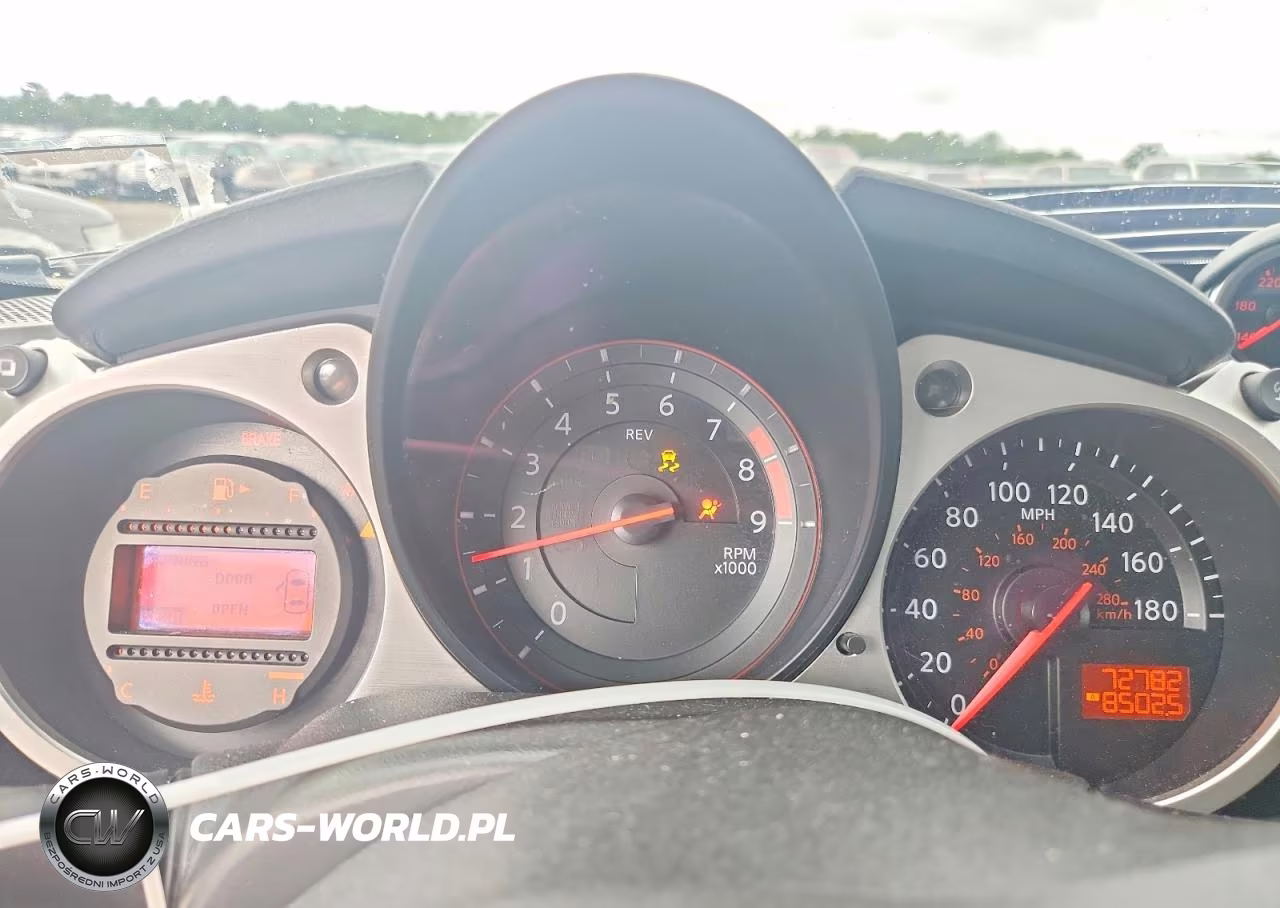 2014 Nissan 370Z Base VIN:JN1AZ4EH1EM636087 - 9