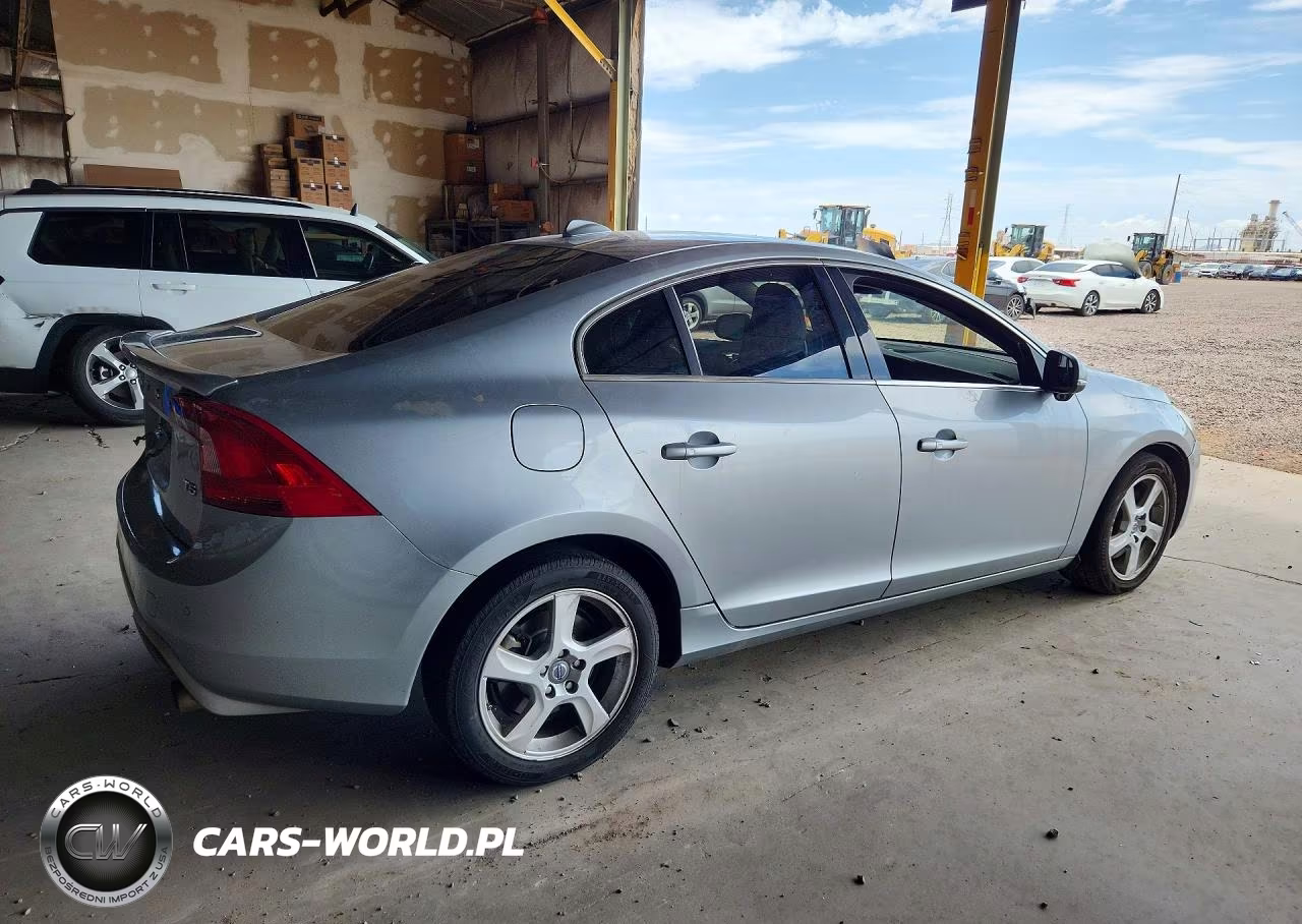 2013 Volvo S60 T5 VIN:YV1612FSXD1223281 - 3
