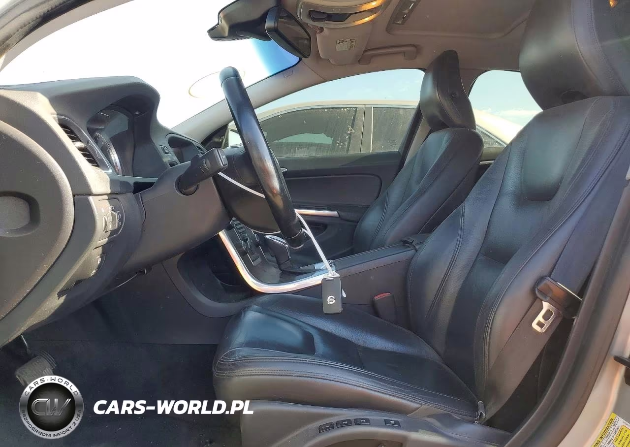 2013 Volvo S60 T5 VIN:YV1612FSXD1223281 - 7