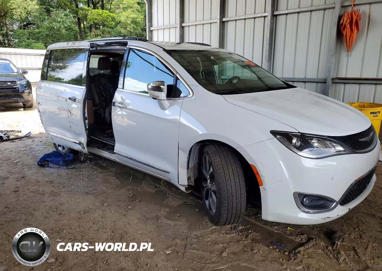 2017 Chrysler Pacifica Limited VIN:2C4RC1GG6HR505579 - 4