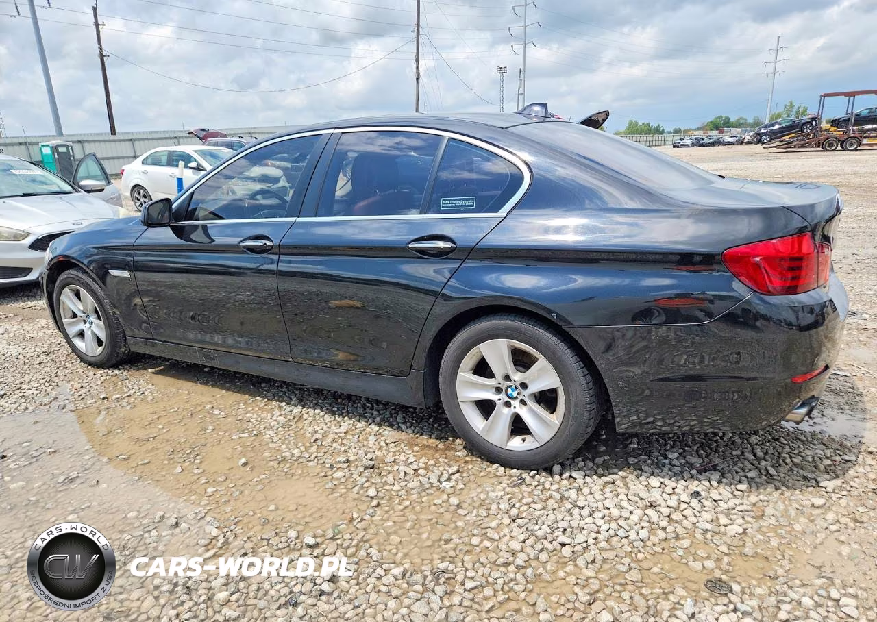 2012 BMW 528 Xi VIN:WBAXH5C59CDW06998 - 2