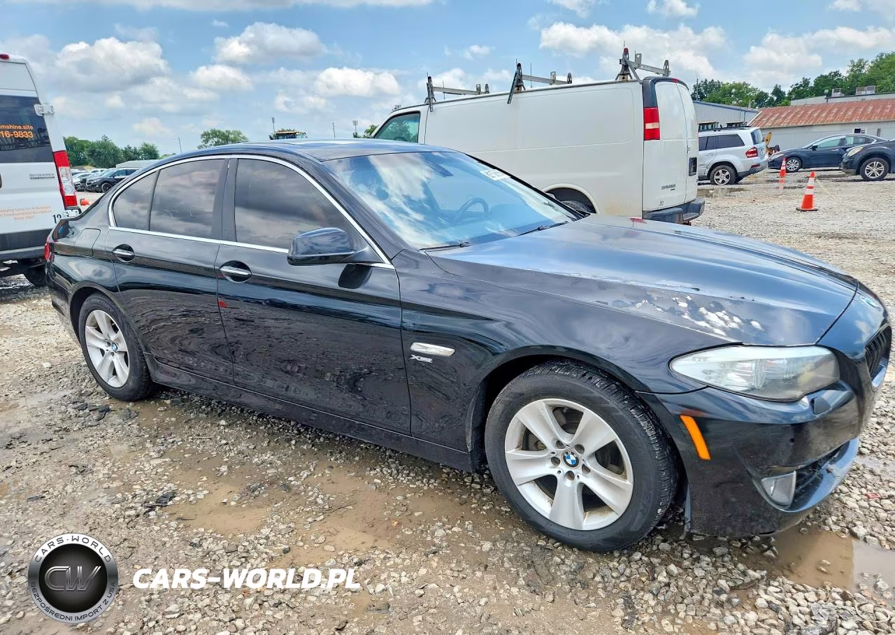2012 BMW 528 Xi VIN:WBAXH5C59CDW06998 - 4