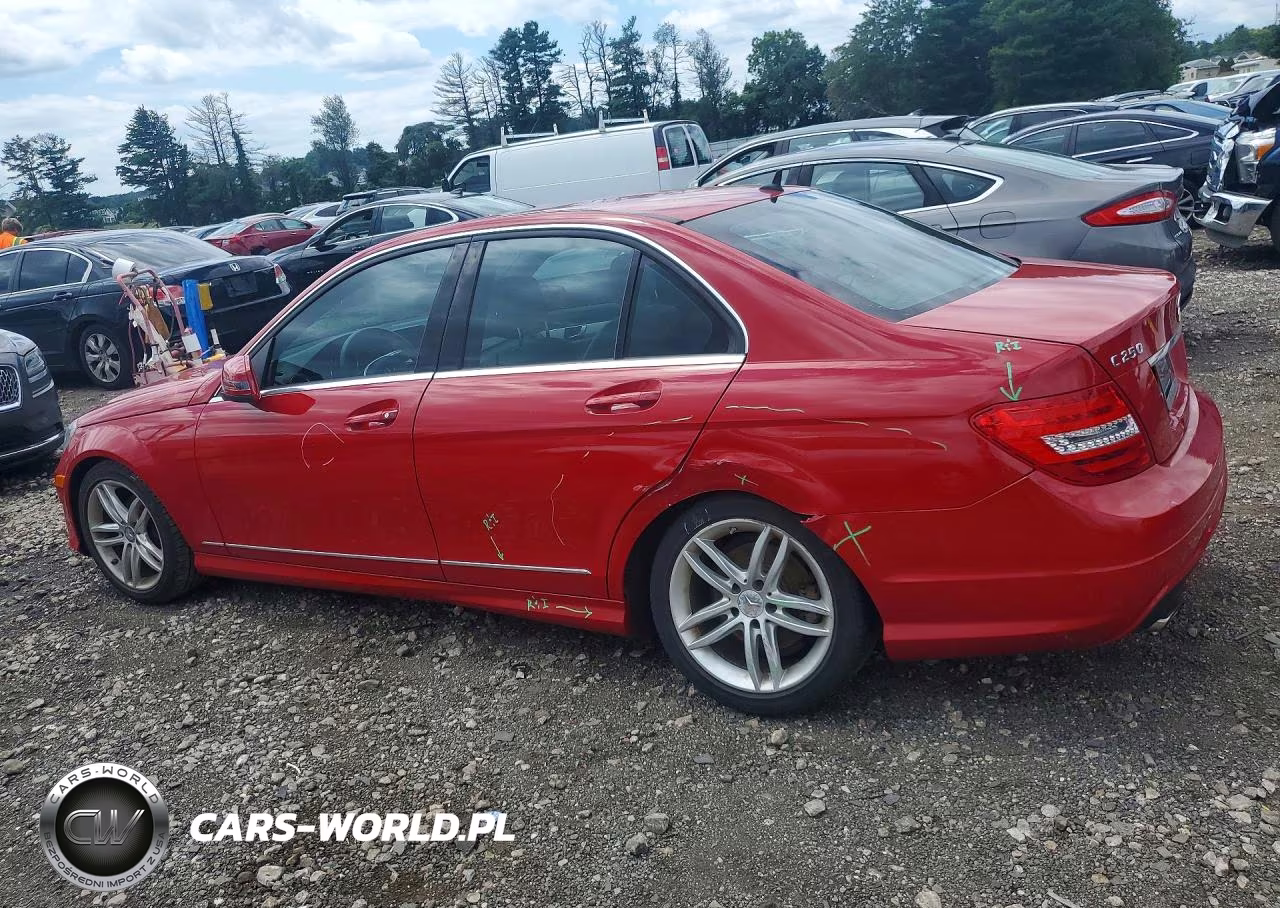 2013 Mercedes-Benz C 250 VIN:WDDGF4HB1DR277452 - 2