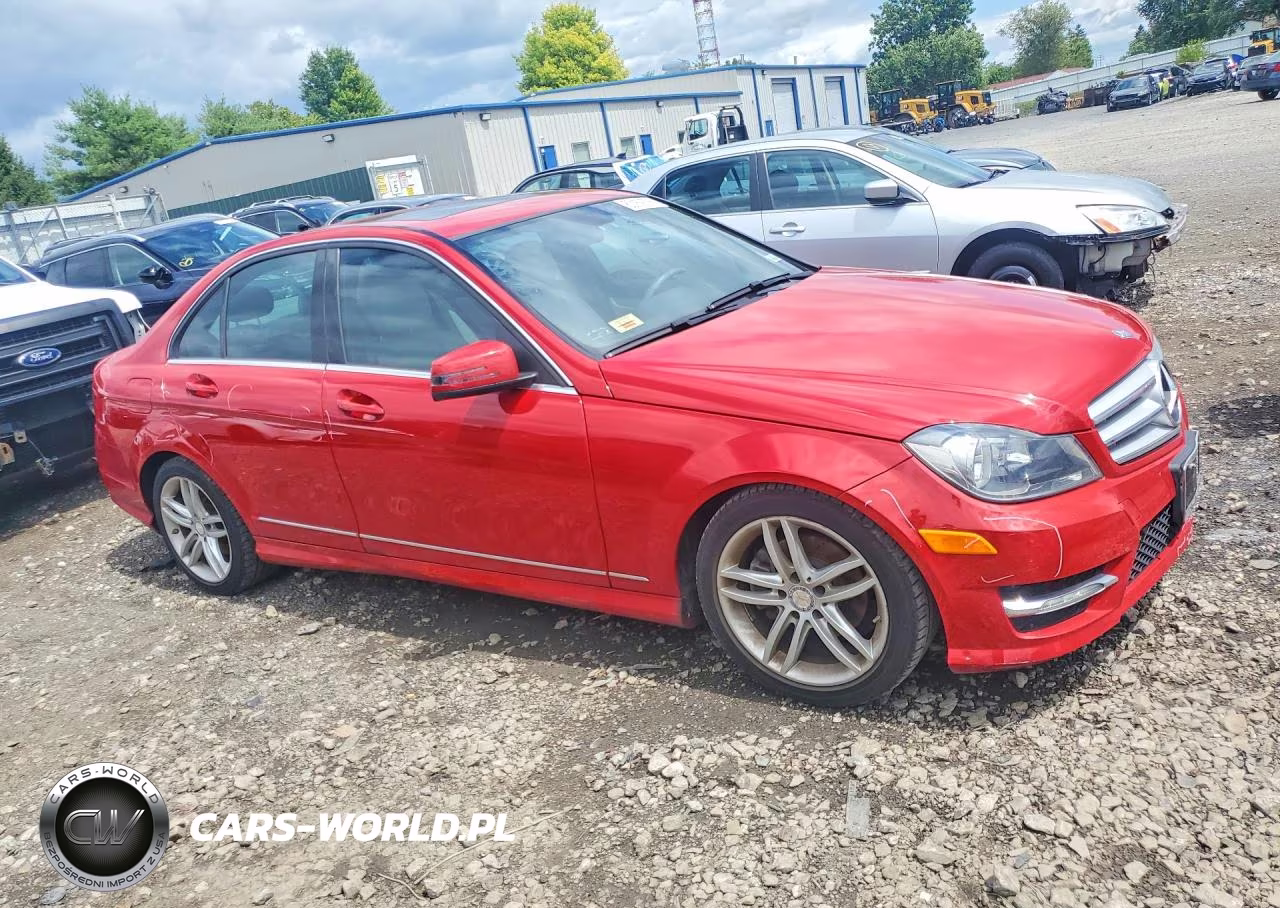 2013 Mercedes-Benz C 250 VIN:WDDGF4HB1DR277452 - 4