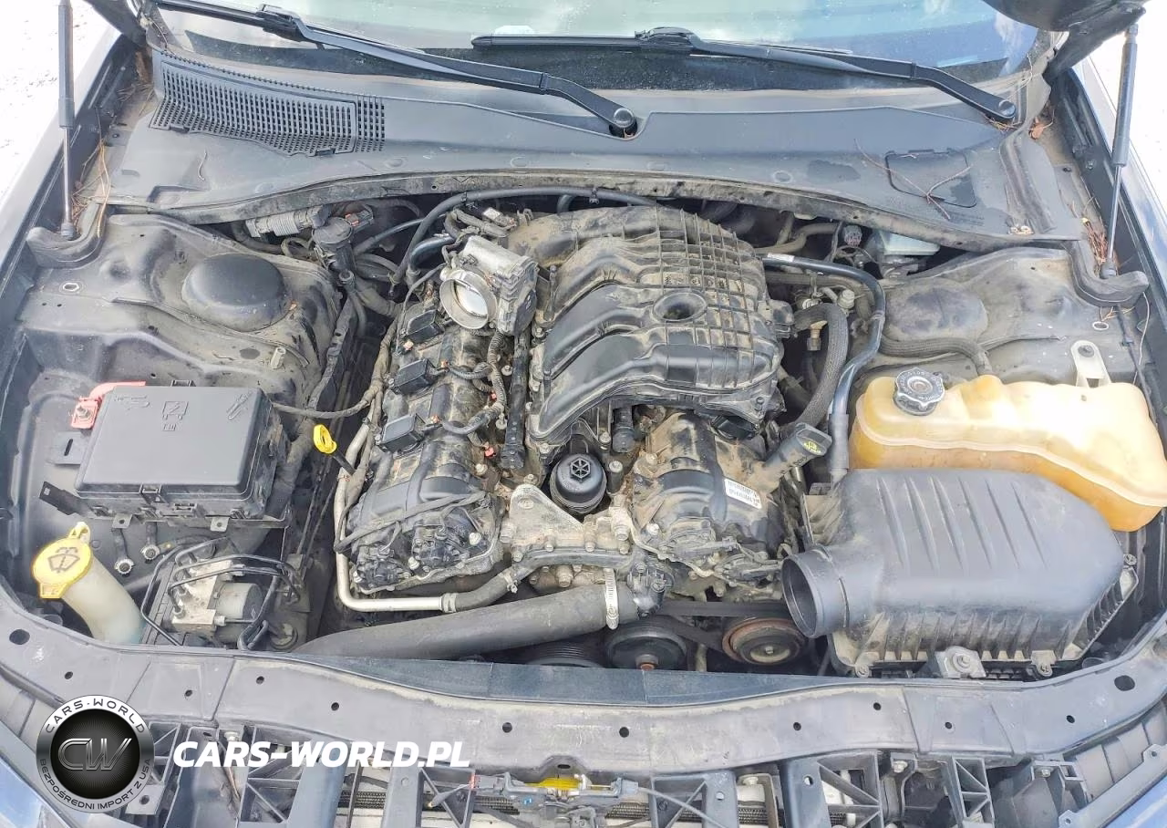 2019 Chrysler 300 S VIN:2C3CCAGG0KH586134 - 11