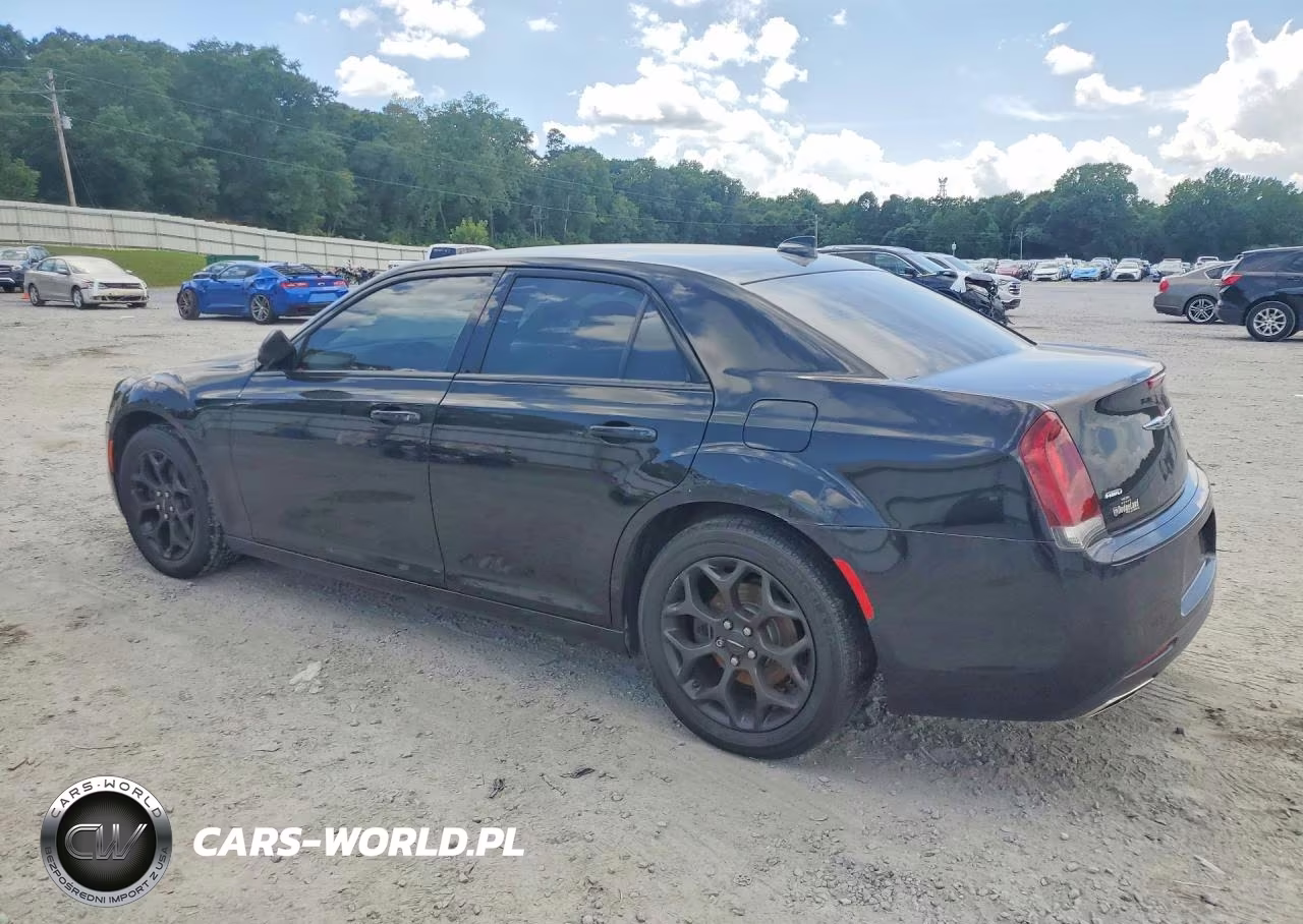 2019 Chrysler 300 S VIN:2C3CCAGG0KH586134 - 2