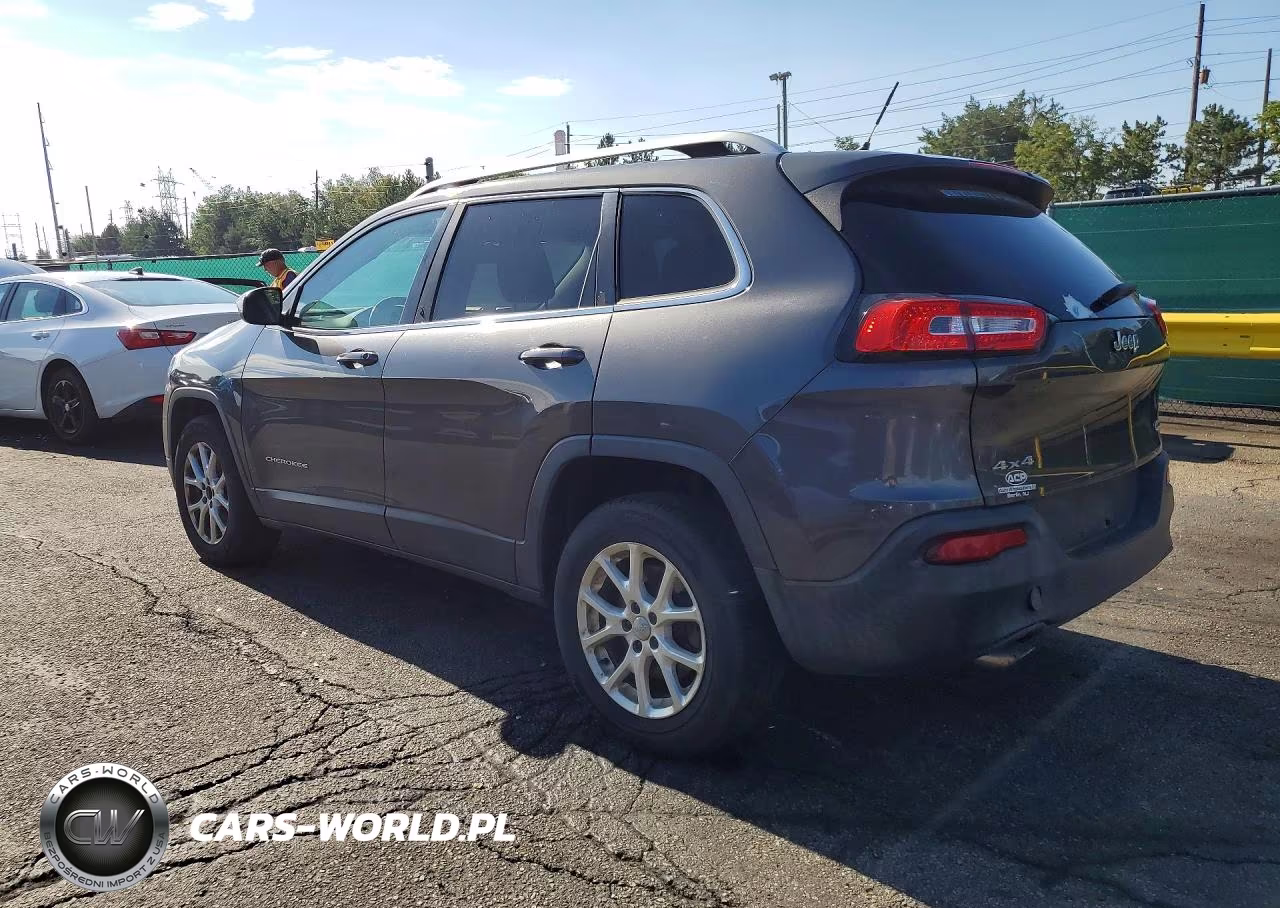 2014 Jeep Cherokee Latitude VIN:1C4PJMCBXEW167714 - 2
