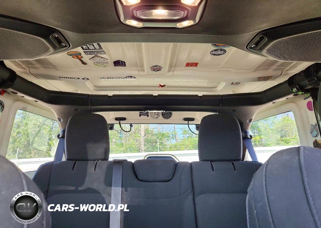 2021 Jeep Wrangler Unlimited Sport VIN:1C4HJXDG8MW814092 - 10