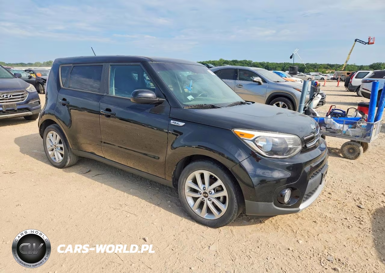 2018 Kia Soul + VIN:KNDJP3A53J7535327 - 4