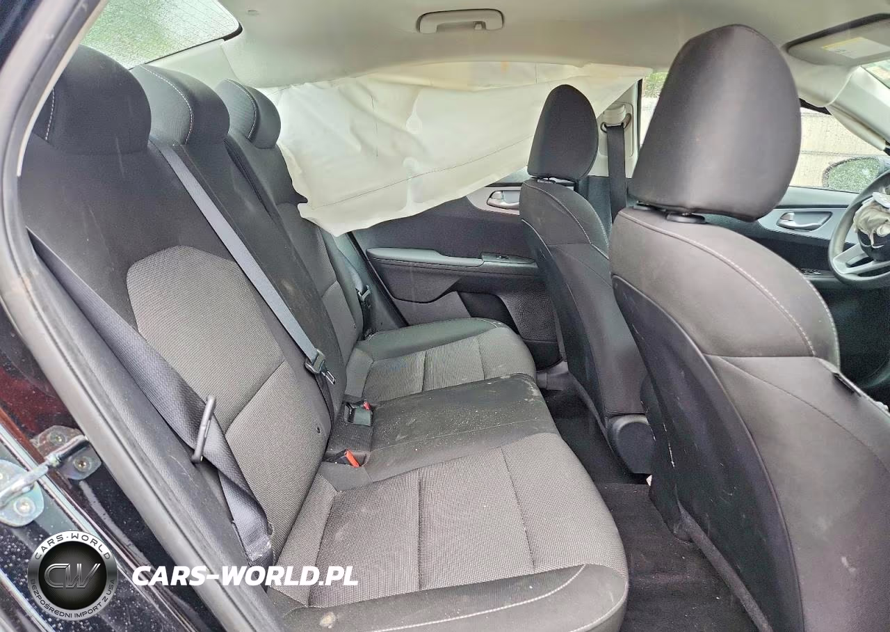 2024 Kia Forte Lxs VIN:3KPF24AD2RE783565 - 10