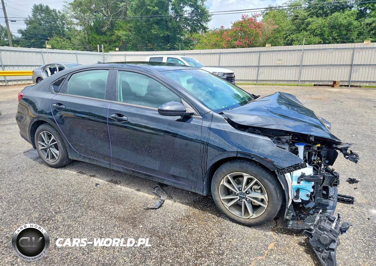2024 Kia Forte Lxs VIN:3KPF24AD2RE783565 - 4