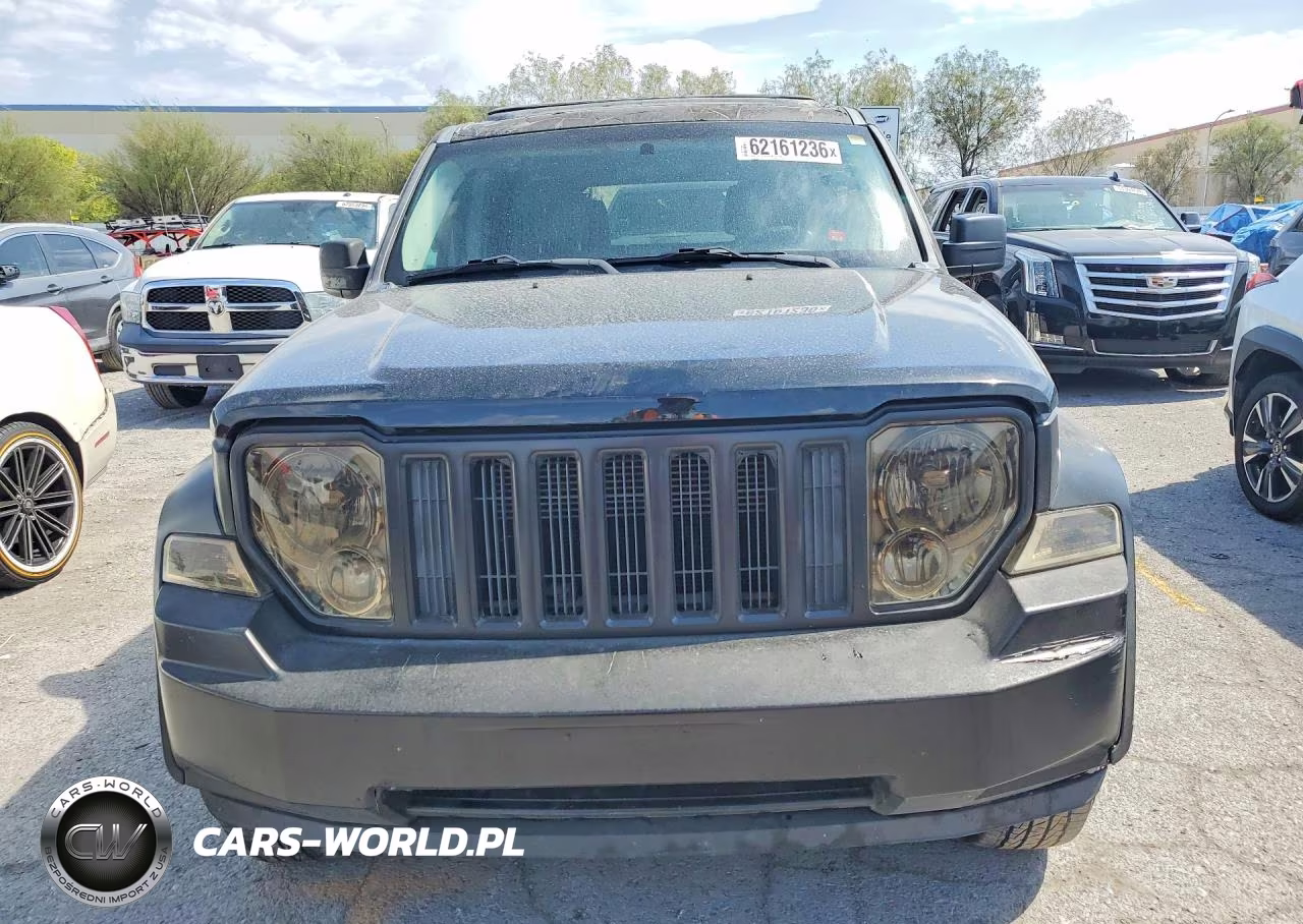 2008 Jeep Liberty Sport VIN:1J8GN28K88W247074 - 5