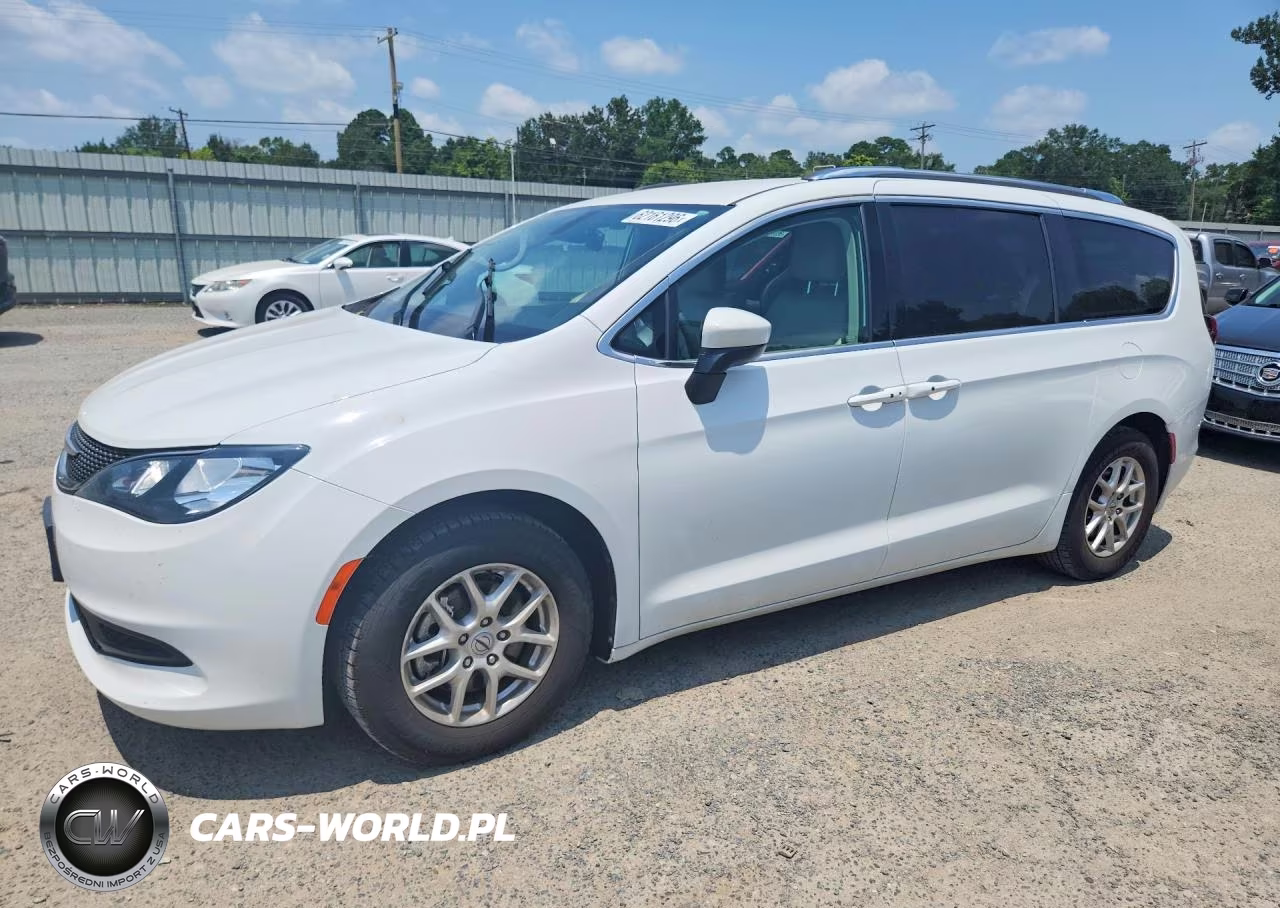 2021 Chrysler Voyager Lxi VIN:2C4RC1DG8MR552305 - 1