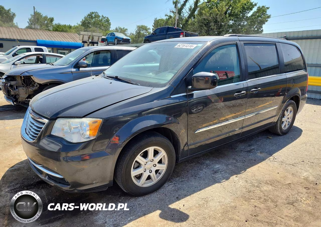 2011 Chrysler Town & Country Touring