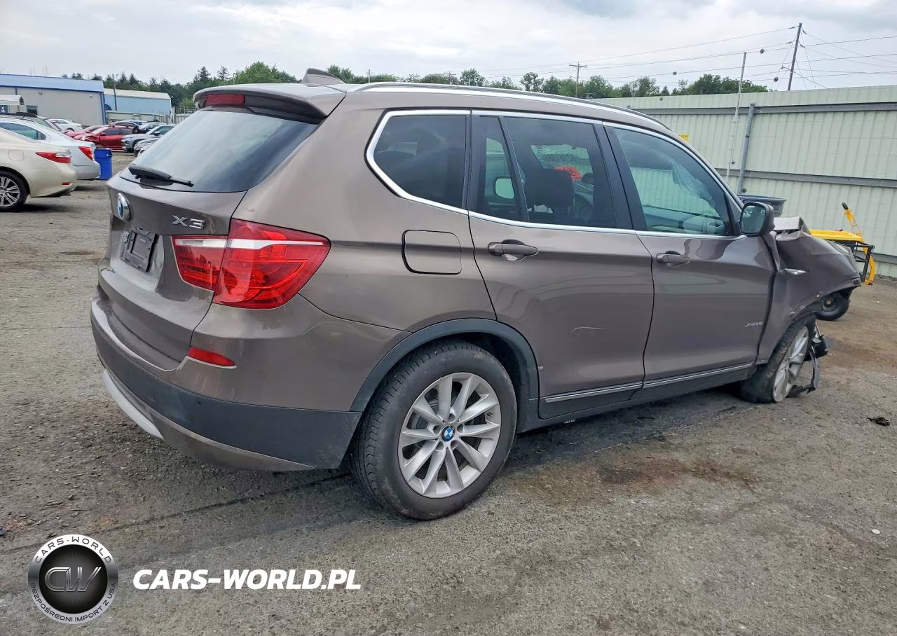 2012 BMW X3 xDrive28I VIN:5UXWX5C5XCL724581 - 3