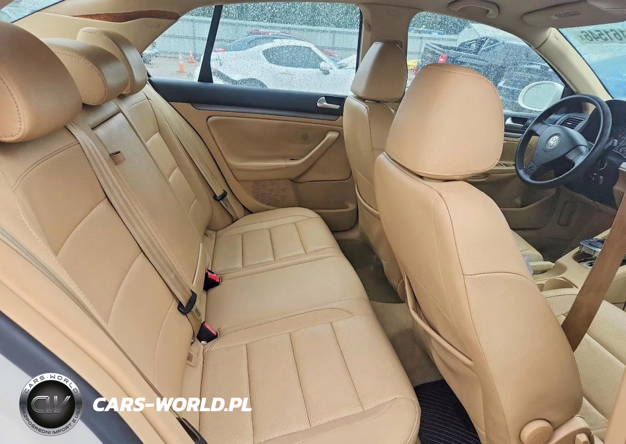 2007 Volkswagen Jetta Wolfsburg VIN:3VWEF71K17M198184 - 10