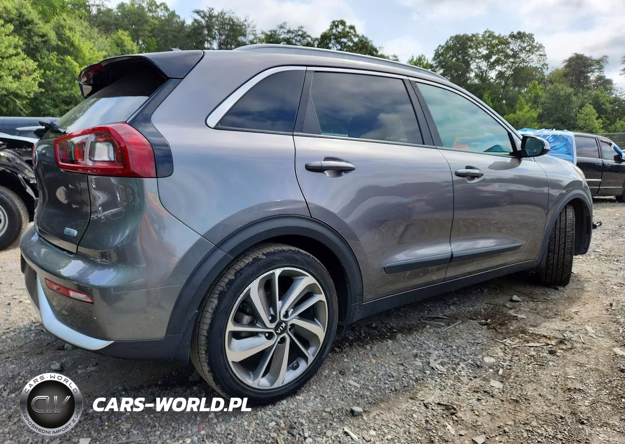 2017 Kia Niro Ex Touring VIN:KNDCE3LC1H5063418 - 3