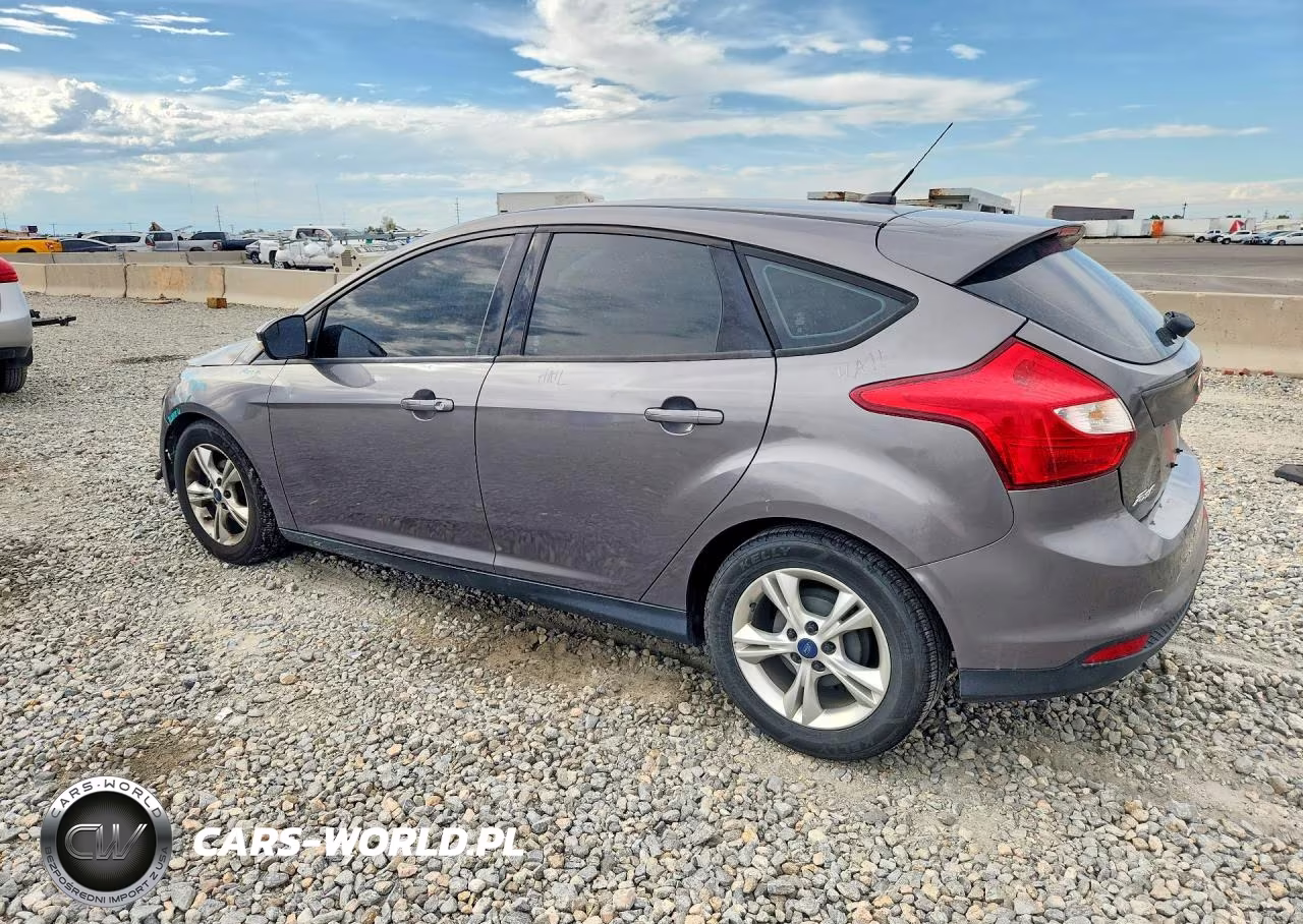 2014 Ford Focus Se VIN:1FADP3K28EL363171 - 2