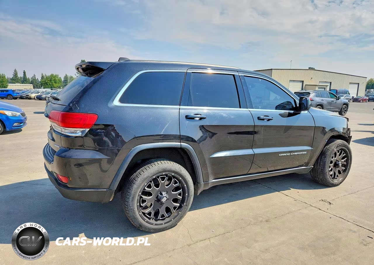 2016 Jeep Grand Cherokee Laredo VIN:1C4RJFAG8GC408371 - 3