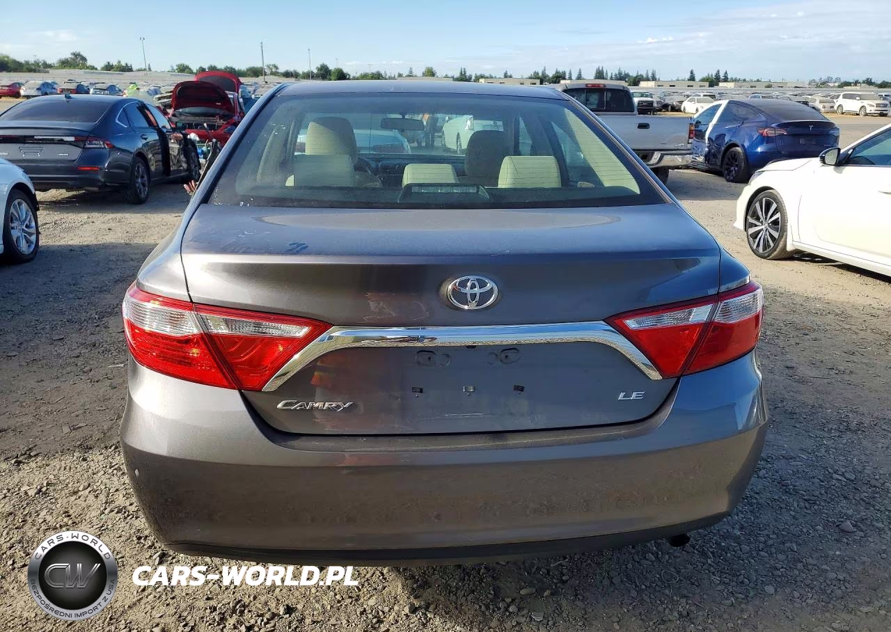 2016 Toyota Camry Le VIN:4T4BF1FK7GR516950 - 6