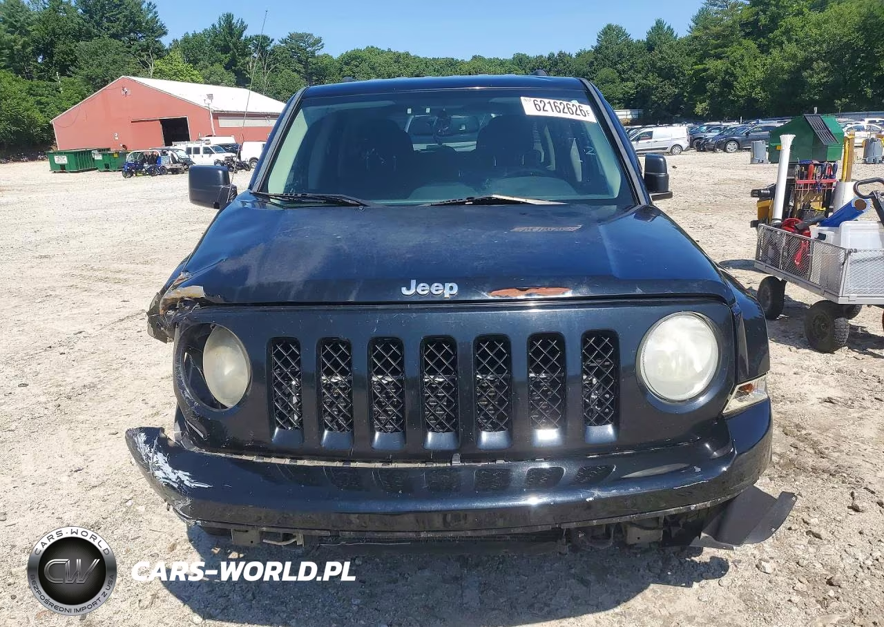2013 Jeep Patriot Latitude VIN:1C4NJPFB8DD205178 - 5