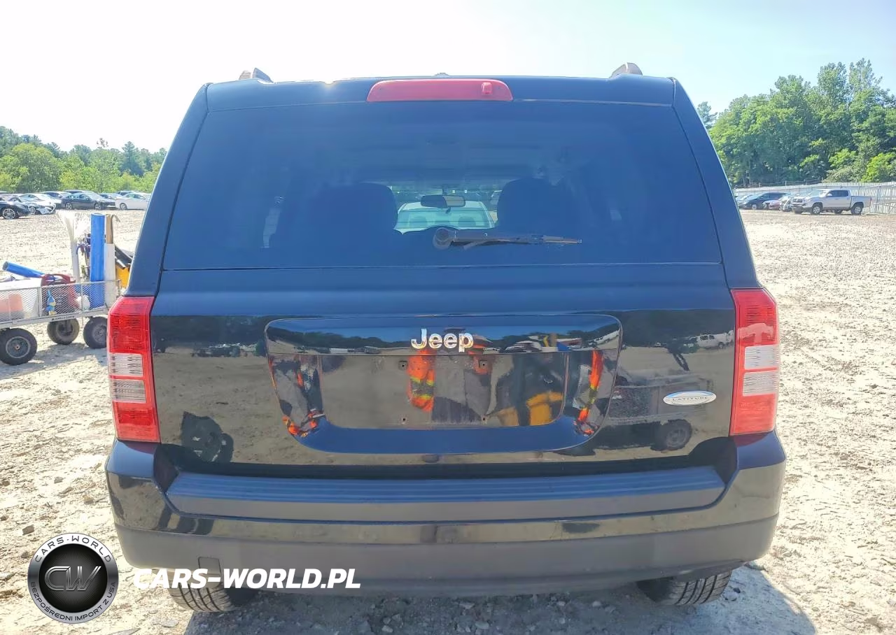 2013 Jeep Patriot Latitude VIN:1C4NJPFB8DD205178 - 6