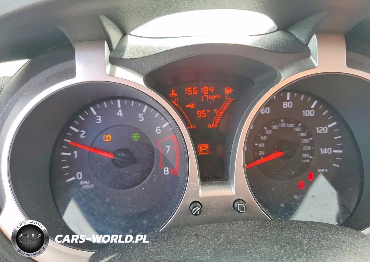 2011 Nissan Juke S VIN:JN8AF5MV4BT024863 - 9