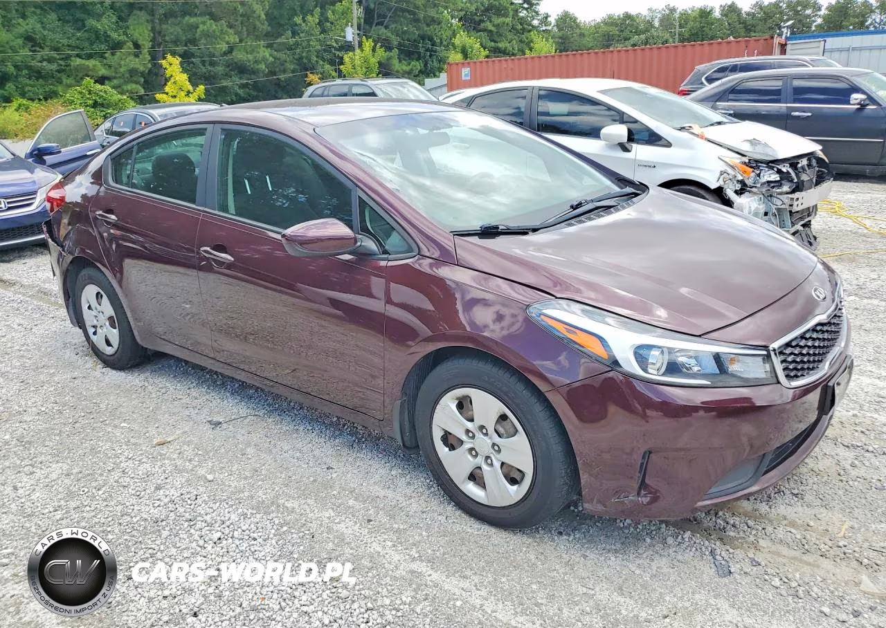 2018 Kia Forte Lx VIN:3KPFL4A7XJE196770 - 4