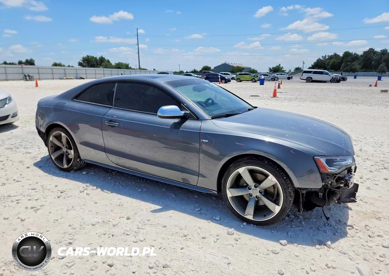 2016 Audi A5 Premium Plus S-Line VIN:WAUM2AFR3GA038945 - 4