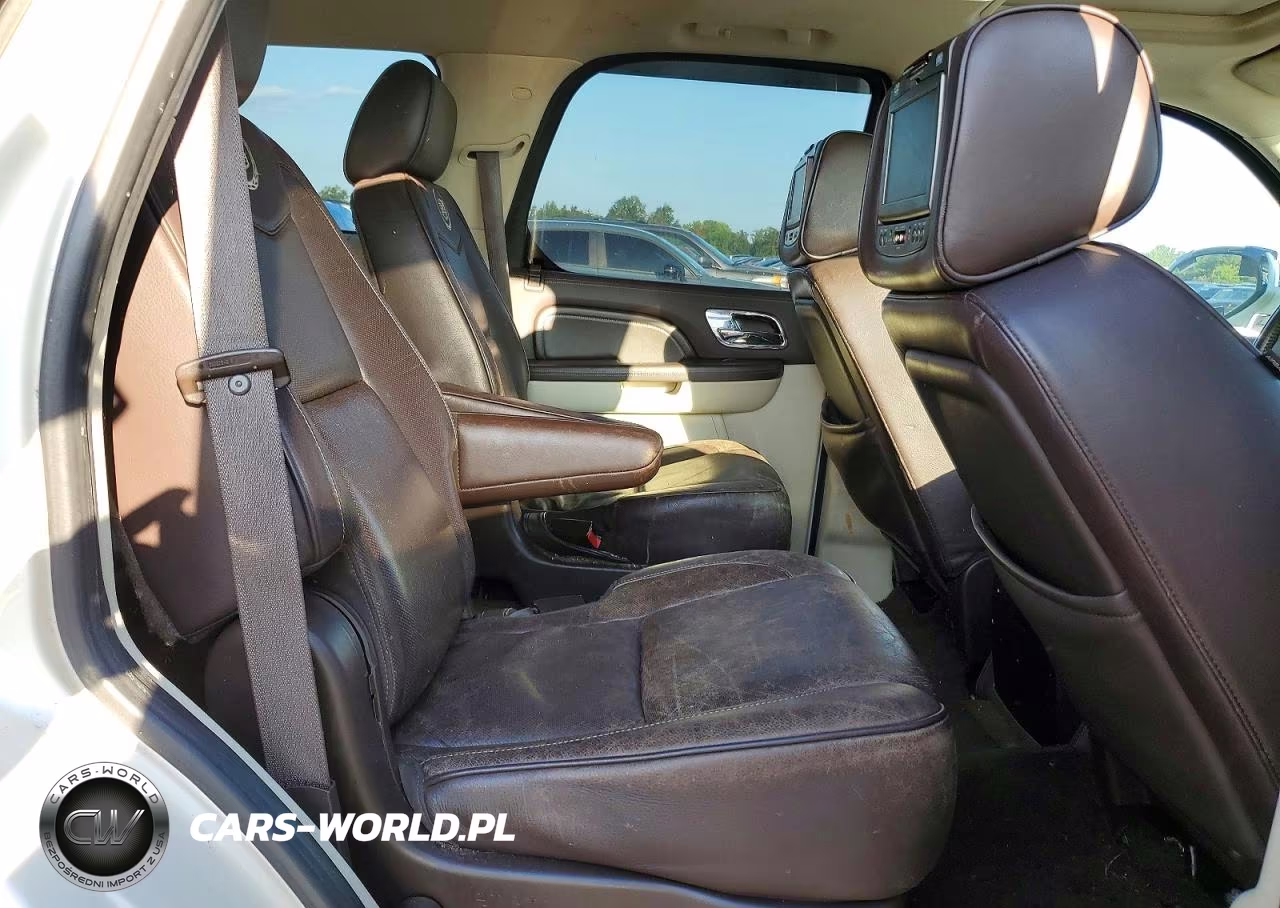 2011 Cadillac Escalade Platinum VIN:1GYS4DEF7BR260583 - 11