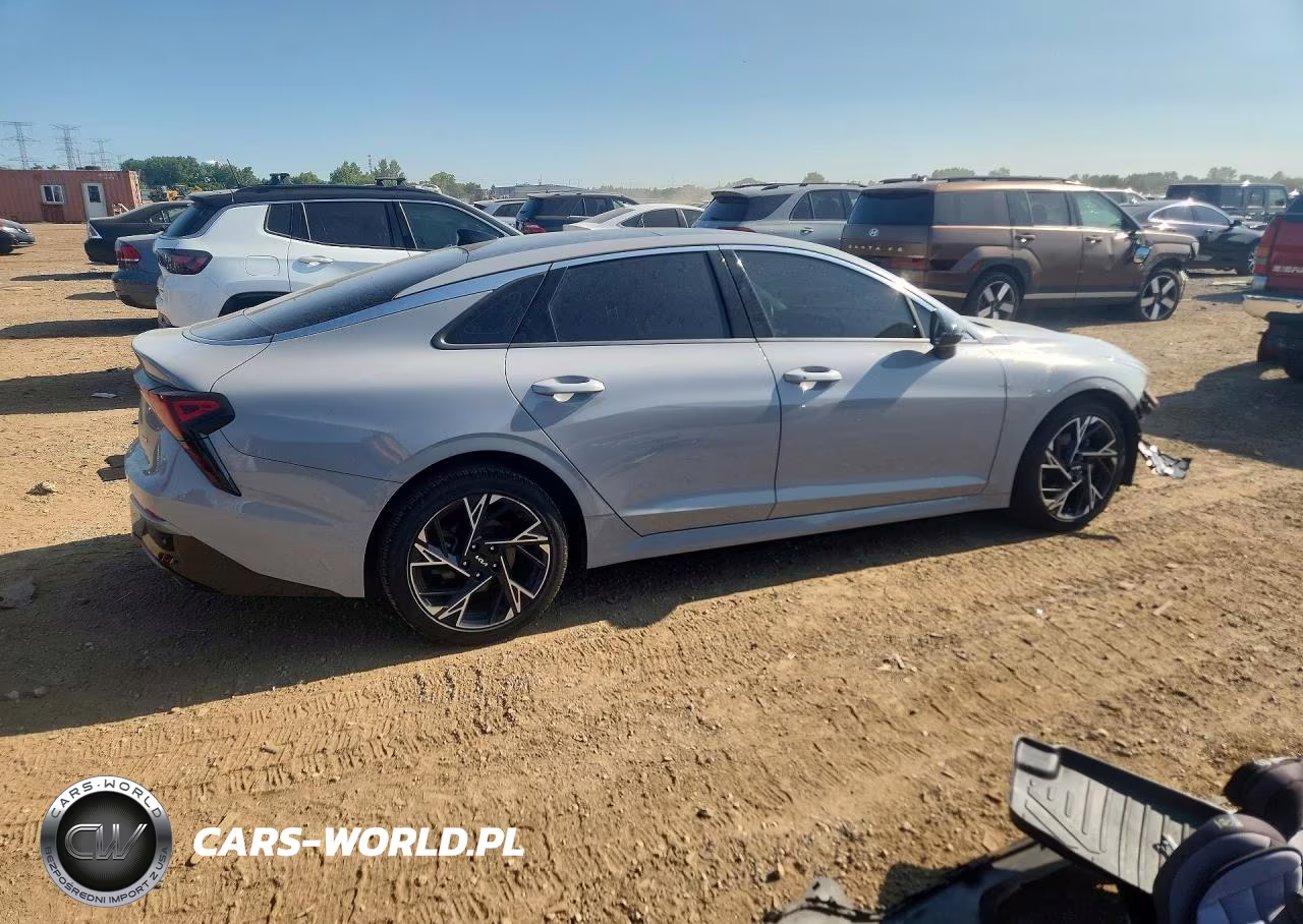 2025 Kia K5 Gt Line VIN:KNAG64J76S5311001 - 3